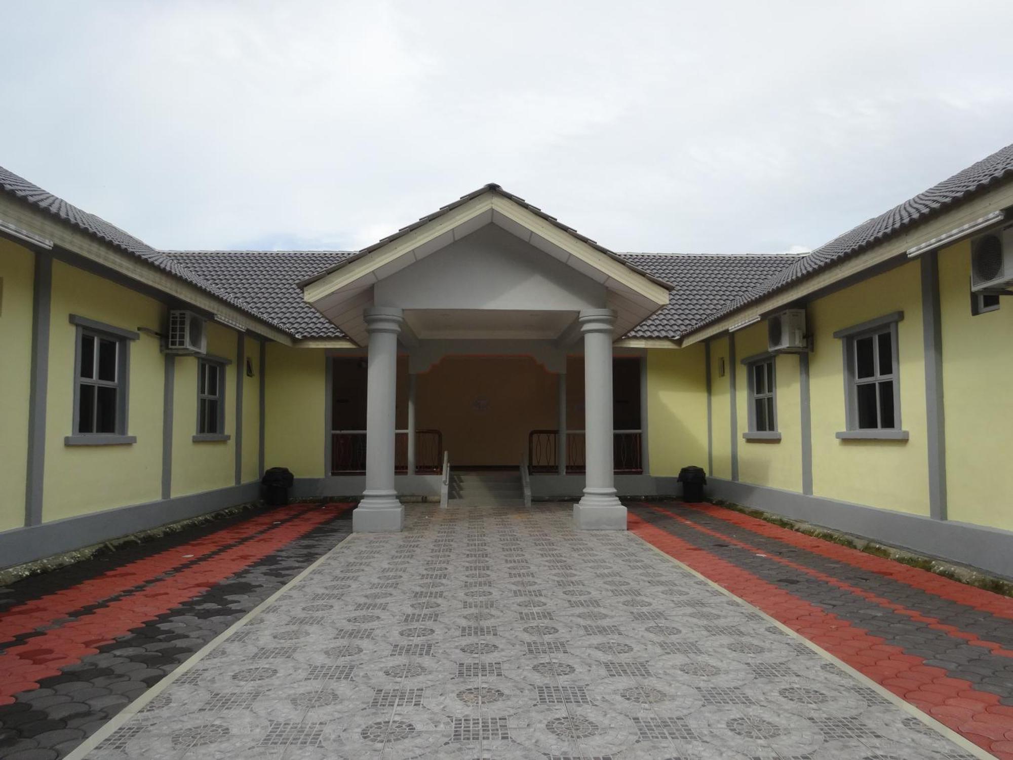 Raudhah Rest Inn Tangkak Exterior photo